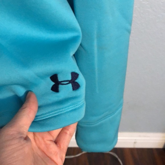 Underarmor Fleece Sweater - Picture 6 of 8